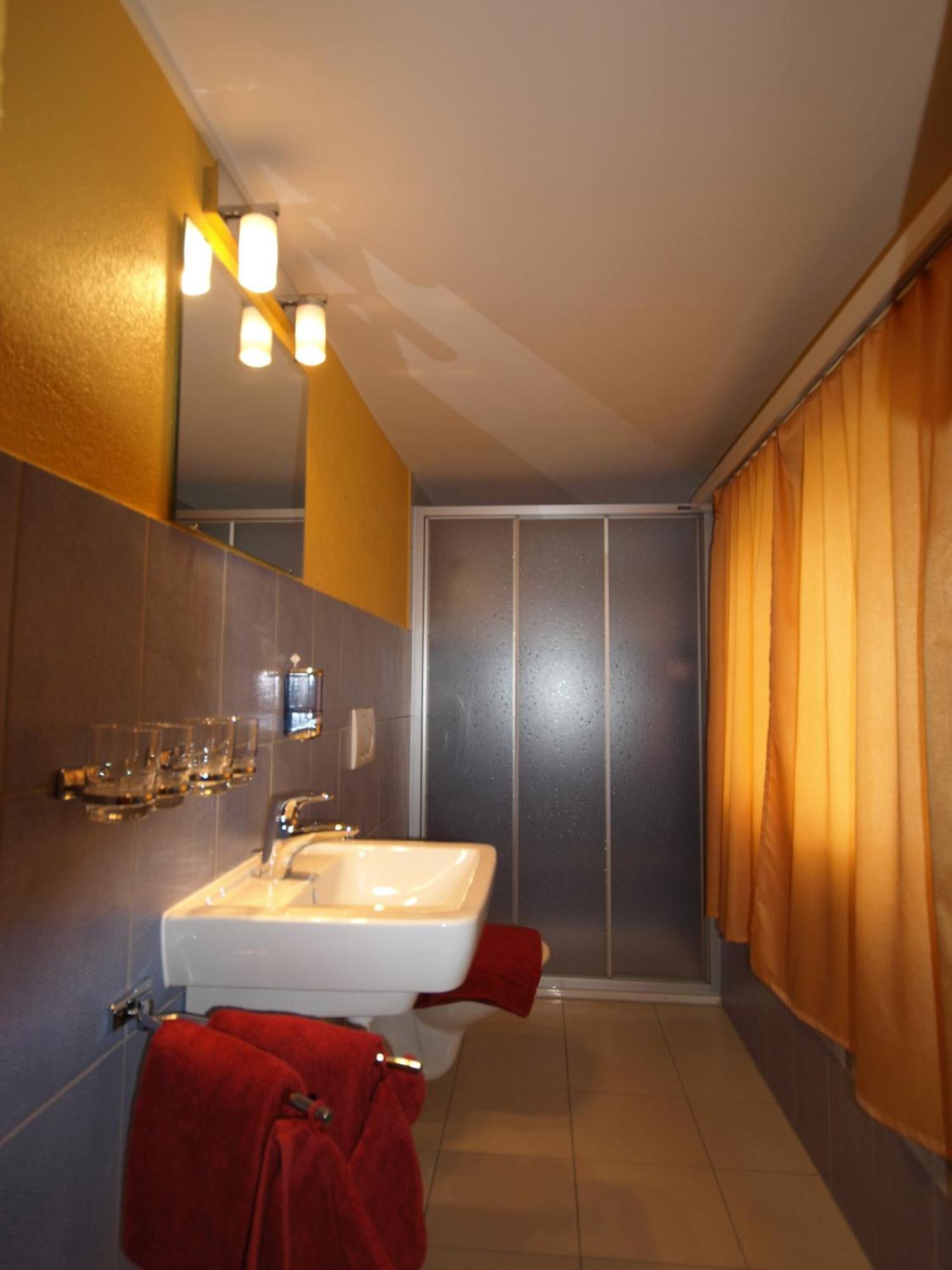 Hotel Klein Matterhorn Ранда Екстериор снимка